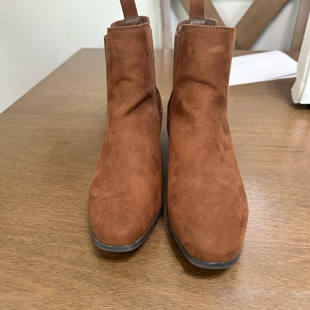 A New Day Ellie Chelsea Boots - Picture 3 of 8
